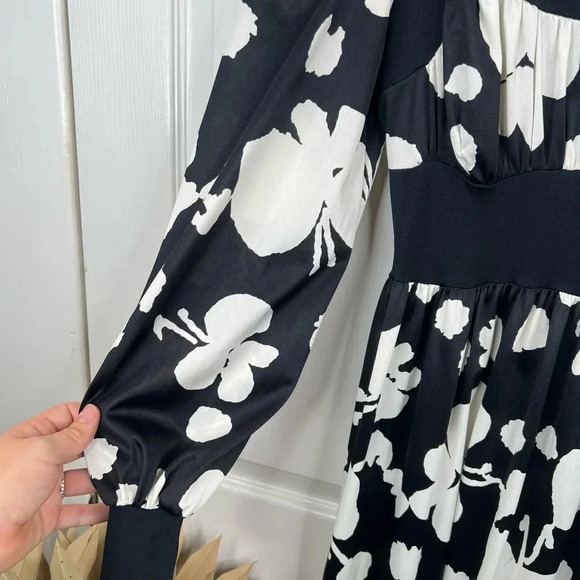 Olga Vintage 1970s Black Psychedelic Butterfly Maxi Dress Size 10 equal 4/6 - Picture 5 of 15